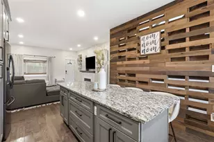 5239 Stanton Ave, Pittsburgh, PA 15201 - Photo 10