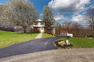 104 Whitetail Dr, Chippewa Township, PA 15010 - Photo 2
