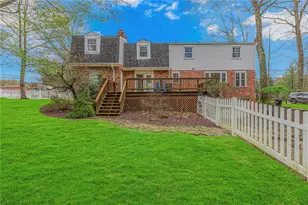 100 Green Forest Dr, Economy, PA 15005 - Photo 4