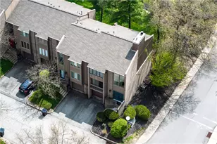 146 Locust Ct, Ross Twp, PA 15237 - Photo 2