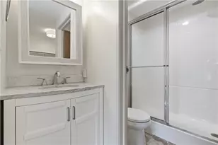 146 Locust Ct, Ross Twp, PA 15237 - Photo 16