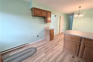 402 W Poplar St, Grove City Boro, PA 16127 - Photo 12