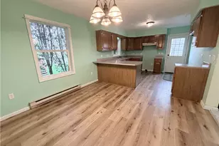 402 W Poplar St, Grove City Boro, PA 16127 - Photo 8