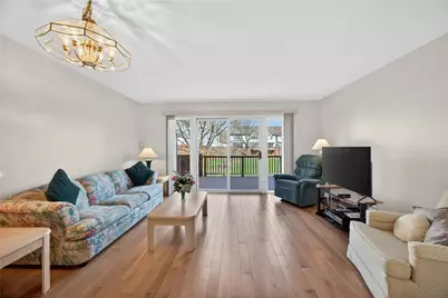 8 Waterside Pl, Washington's Landing, PA 15222 - Photo 8