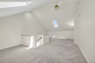 8 Waterside Pl, Washington's Landing, PA 15222 - Photo 22