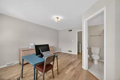 8 Waterside Pl, Washington's Landing, PA 15222 - Photo 14