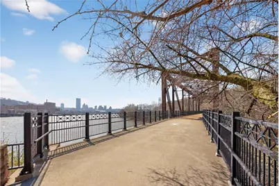 8 Waterside Pl, Washington's Landing, PA 15222 - Photo 30