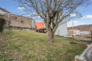 17 Locust St, Etna, PA 15223 - Photo 14