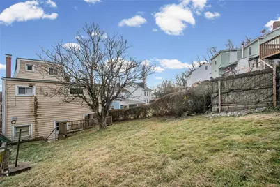 17 Locust St, Etna, PA 15223 - Photo 6