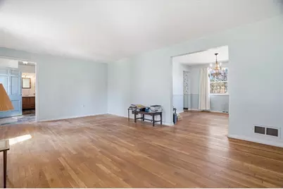 108 Oxbridge Dr, Ross Twp, PA 15237 - Photo 6