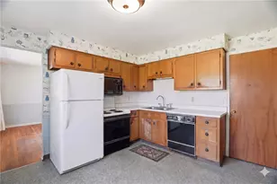 108 Oxbridge Dr, Ross Twp, PA 15237 - Photo 10