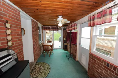 922 Maple Ave, Pittsburgh, PA 15234 - Photo 12