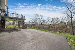 8025 Jordan Ct, Moon/Crescent Twp, PA 15108 - Photo 32