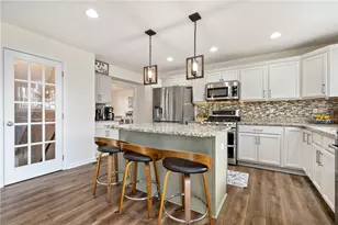 8025 Jordan Ct, Moon/Crescent Twp, PA 15108 - Photo 12