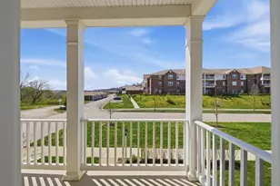 1638 Hastings Park Dr, South Fayette, PA 15017 - Photo 2