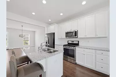 1638 Hastings Park Dr, South Fayette, PA 15017 - Photo 6