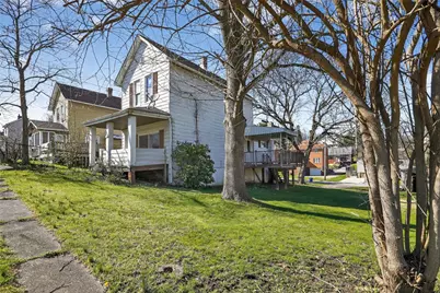 1063 Muldowney Ave, Pittsburgh, PA 15207 - Photo 4