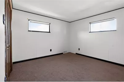 1063 Muldowney Ave, Pittsburgh, PA 15207 - Photo 8