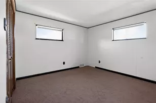 1063 Muldowney Ave, Pittsburgh, PA 15207 - Photo 8