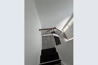 2000 McMinn Street #1, Aliquippa, PA 15001 - Photo 2