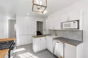 4854 Plum Wy, Pittsburgh, PA 15201 - Photo 6