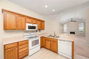 2074 Winchester Ct, Connoquenessing Township, PA 16053 - Photo 18