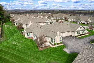 2074 Winchester Ct, Connoquenessing Township, PA 16053 - Photo 4