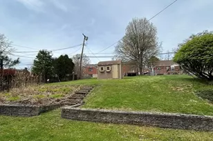 5360 Spring Valley Dr, Pittsburgh, PA 15236 - Photo 12