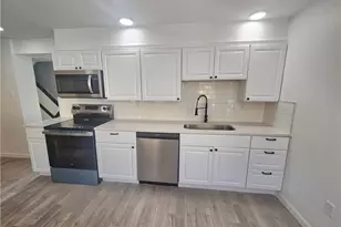 2323 Patterson Ave, Pittsburgh, PA 15218 - Photo 10