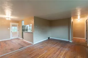 194 Woodridge Dr, Brighton Township, PA 15009 - Photo 10