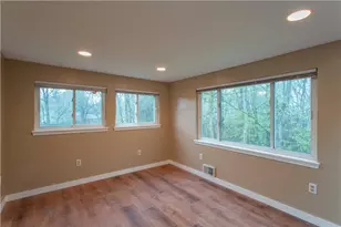 194 Woodridge Dr, Brighton Township, PA 15009 - Photo 16