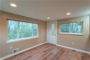 194 Woodridge Dr, Brighton Township, PA 15009 - Photo 12