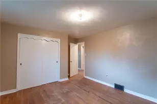 194 Woodridge Dr, Brighton Township, PA 15009 - Photo 22