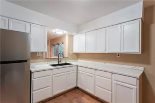 194 Woodridge Dr, Brighton Township, PA 15009 - Photo 4