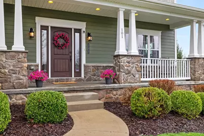 101 Vista Ridge Ln, Adams Township, PA 16059 - Photo 2