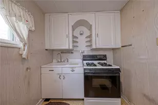 510 Clarion St, Bridgewater, PA 15009 - Photo 12