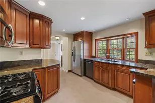 552 Sandrae Dr, Pittsburgh, PA 15243 - Photo 16