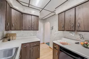43 Queenston St, Pittsburgh, PA 15210 - Photo 10