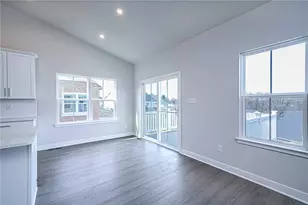 142 Olga Ave, Robinson Twp, PA 15108 - Photo 14