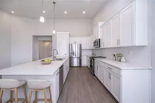 142 Olga Ave, Robinson Twp, PA 15108 - Photo 16