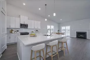 142 Olga Ave, Robinson Twp, PA 15108 - Photo 12