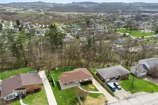 641 Longvue Dr, Chartiers, PA 15342 - Photo 4