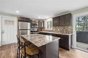641 Longvue Dr, Chartiers, PA 15342 - Photo 6