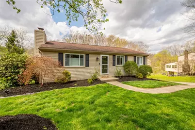 137 Walnut Strand, North Fayette, PA 15126 - Photo 2