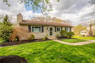 137 Walnut Strand, North Fayette, PA 15126 - Photo 2