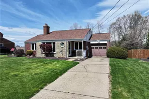 6723 Ridgevue Dr, South Park, PA 15236 - Photo 2