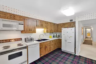 3 Alta Vita Dr, Hempfield Township, PA 15601 - Photo 10