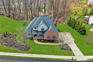 535 Dorchester Dr, Seven Fields Boro, PA 16046 - Photo 2