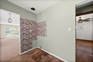 6510 Woodlawn Ave, Pittsburgh, PA 15147 - Photo 14