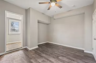 2215 Lehigh St, Pittsburgh, PA 15218 - Photo 12